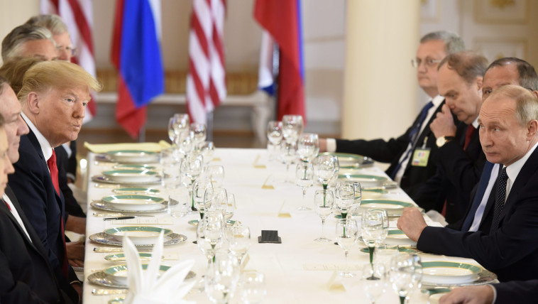 משלחות ארה"ב ורוסיה נפגשות לארוחת צהריים. צילום: רויטרס