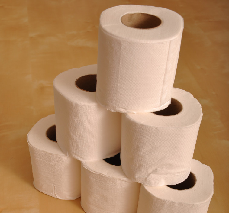 השימוש בנייר טואלט גורם נזק בלתי הפיך לעור