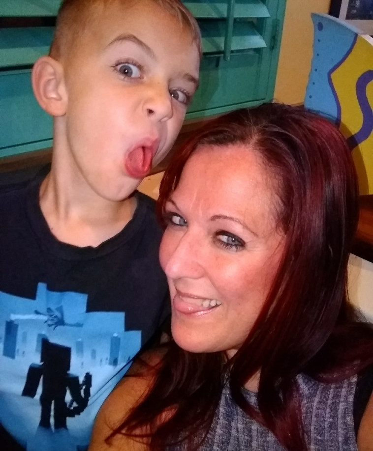 רולס ובנה טריסטון. צילום: פייסבוק