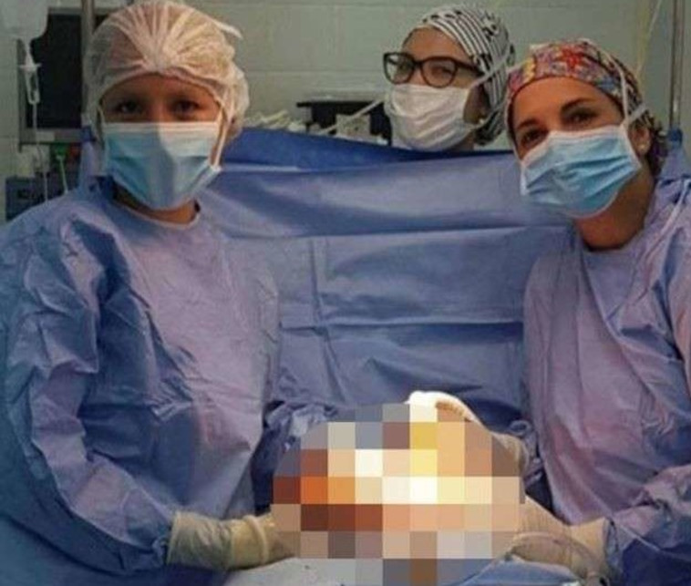 אחת התמונות שגרמו להשעיית הצוות. צילום: אינסטגרם