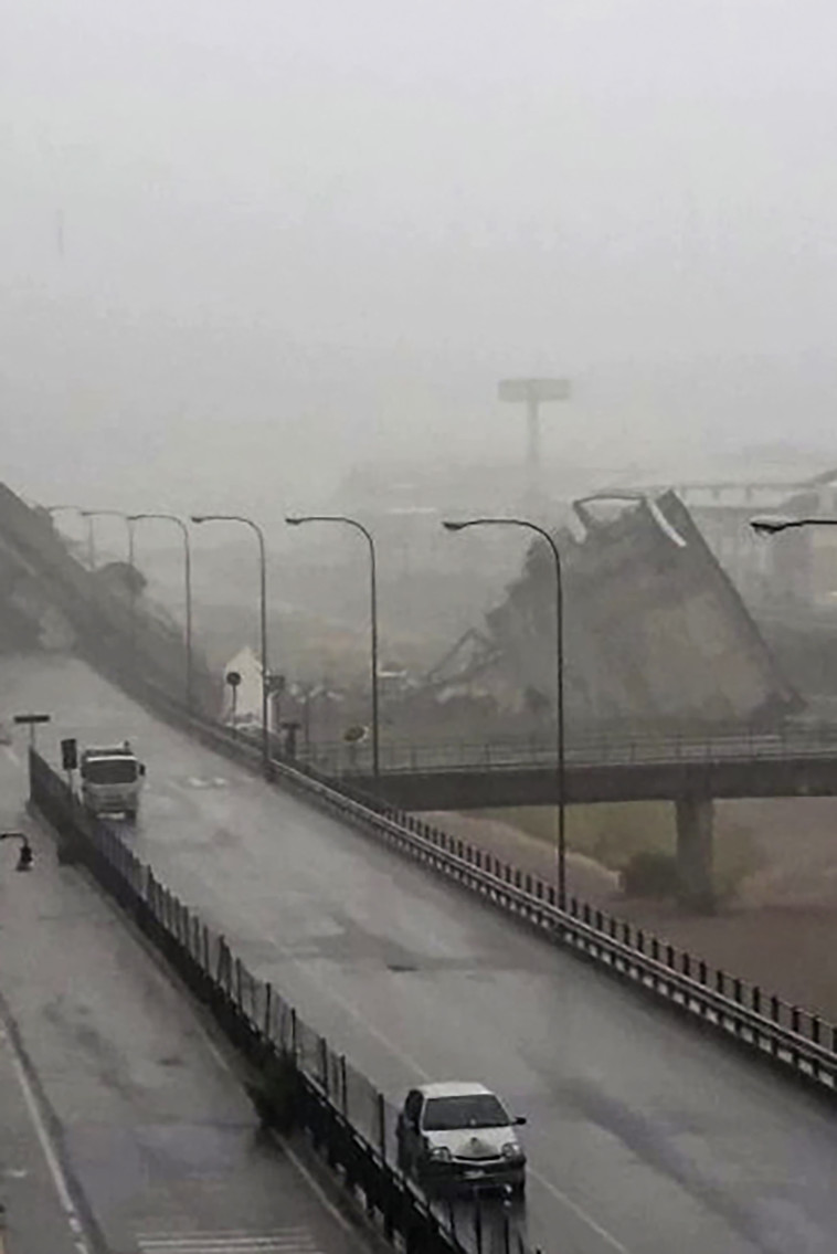 הגשר שקרס בגנואה, איטליה. צילום: AFP