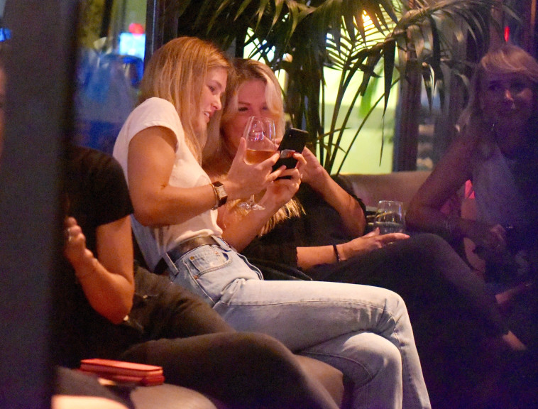 בר וציפי רפאלי. צילום: אבשלום ששוני