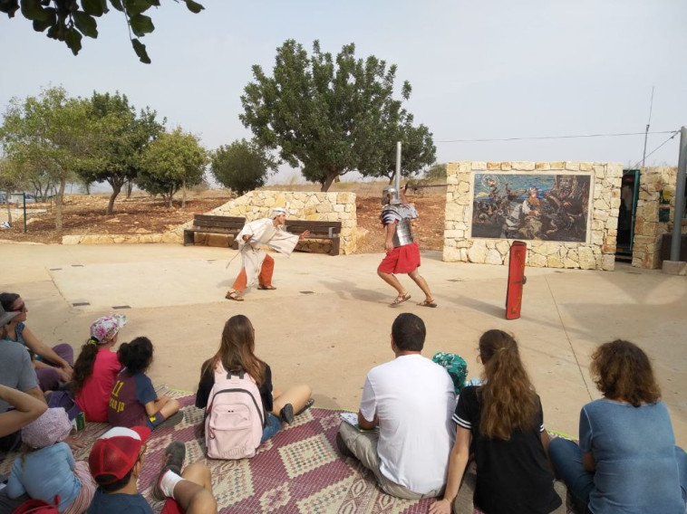 פעילות מצודת הארבל. צילום: ניר נדיבי, רשות הטבע והגנים 