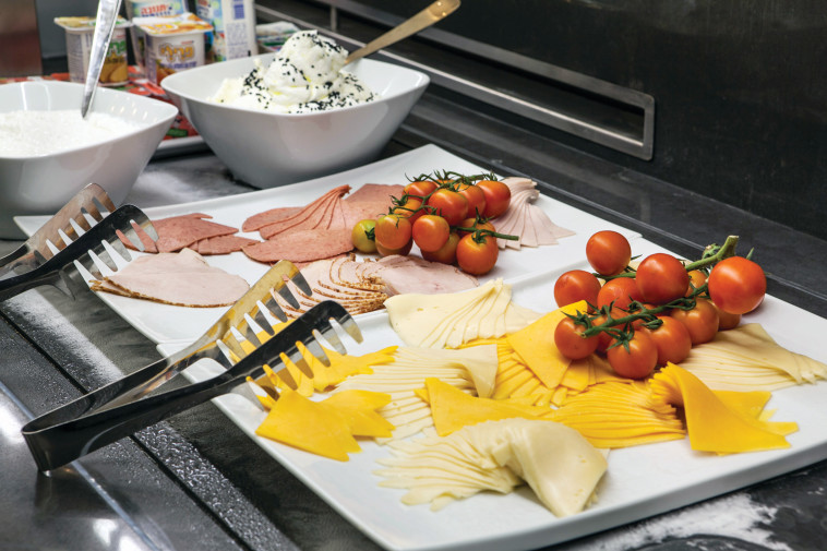 מבחר נדיב. ארוחת הבוקר ב&quot;לגאסי&quot;. צילום: אסף רונן