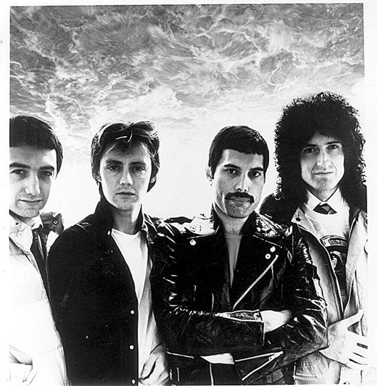 פרדי מרקורי עם להקת קווין. רויטרס 