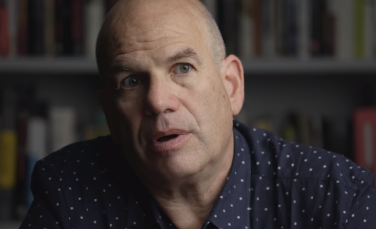 דיוויד סיימון. צילום מסך