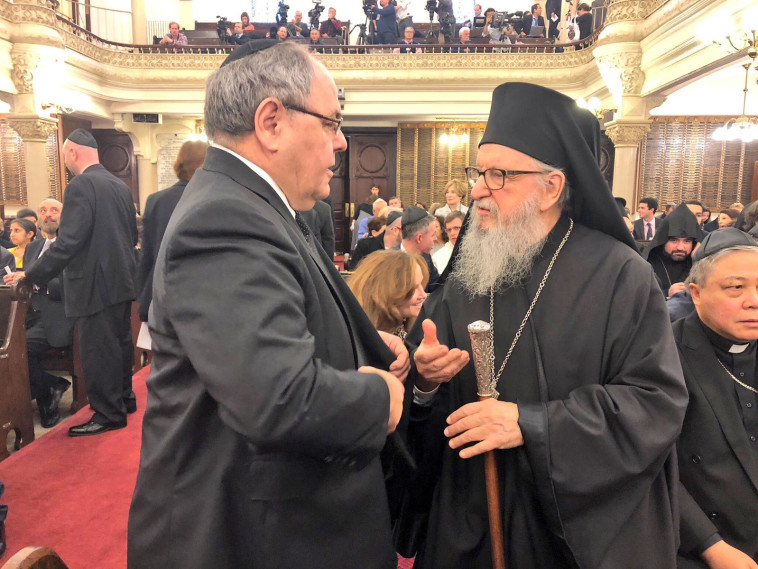 לא עניין של דת. טקס הזיכרון הבין-דתי לזכר ההרוגים בפיטסבורג. צילום: הקונסוליה הכללית בני יורק