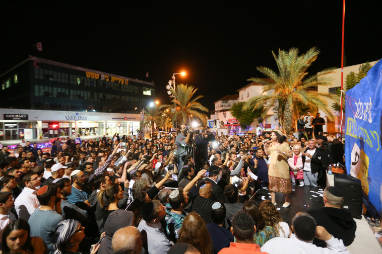 בלוך הלילה בבית שמש. צילום: יעקב לדרמן, פלאש 90