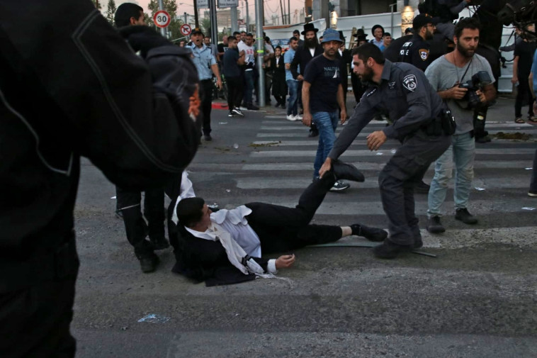 אברהם שרייבר/TPS :מחאת הפלג הירושלמי בבני ברק. צילום