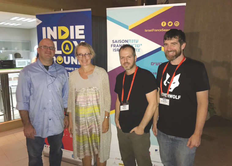 מירצקי, גולדי, שגרירת צרפת בישראל ויו&quot;ר העמותה גשיא בנדו, צילום: יח&quot;צ