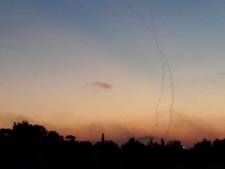 שיגורי הרקטות באזור עוטף עזה, צילום: אבישי גרינצייג