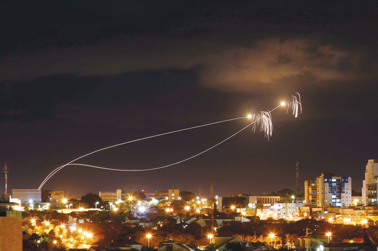  רקטות לעוטף עזה. צילום: רויטרס