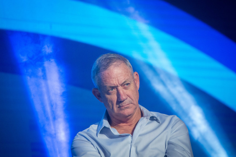 הרמטכ&quot;ל לשעבר בני גנץ. נתניהו בלע את הרוק והגאווה. צילום: תומר נויברג, פלאש 90