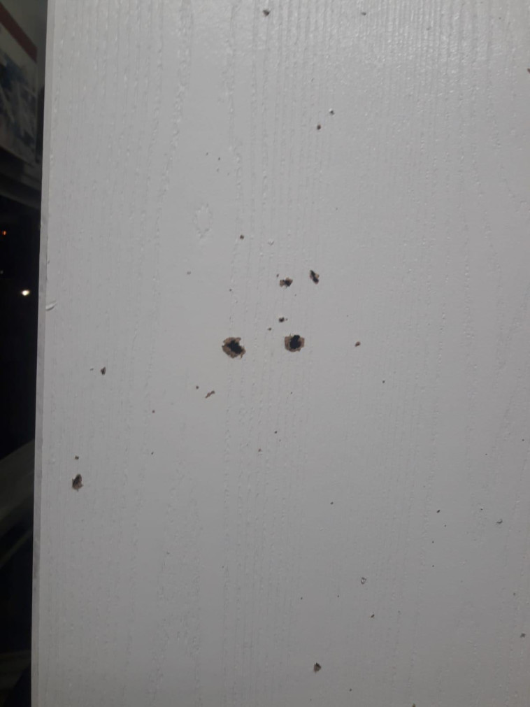 הירי לעבר כלא איילון. קרדיט: שב&quot;ס  