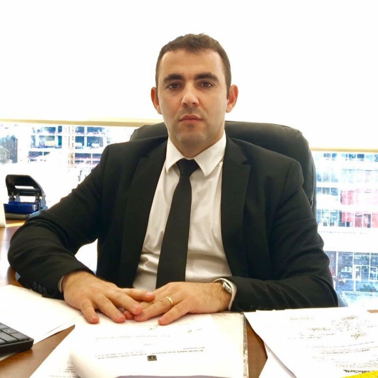 עו''ד אייל אבולעפיה