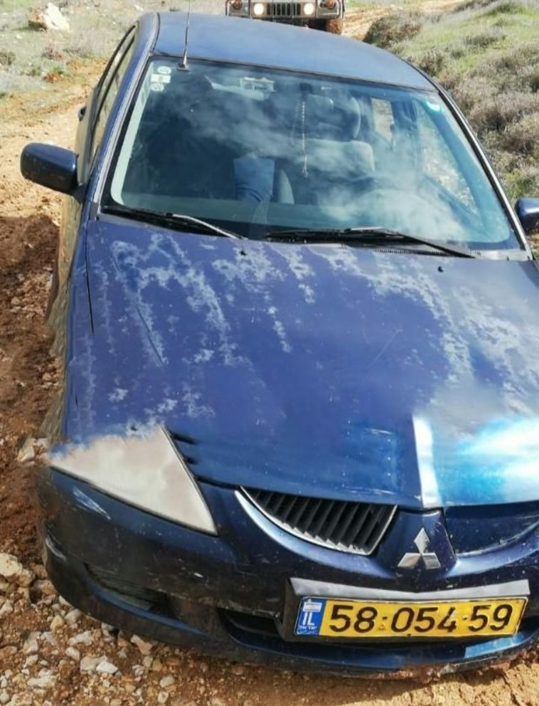 הרכב הנטוש של המחבלים מהפיגוע בגבעת אסף