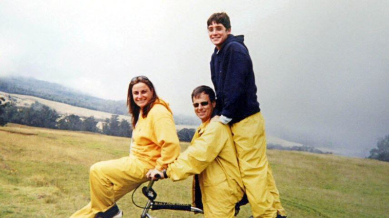 רונה רמון עם בנה אסף ובעלה אילן. קרדיט: באדיבות קרן רמון