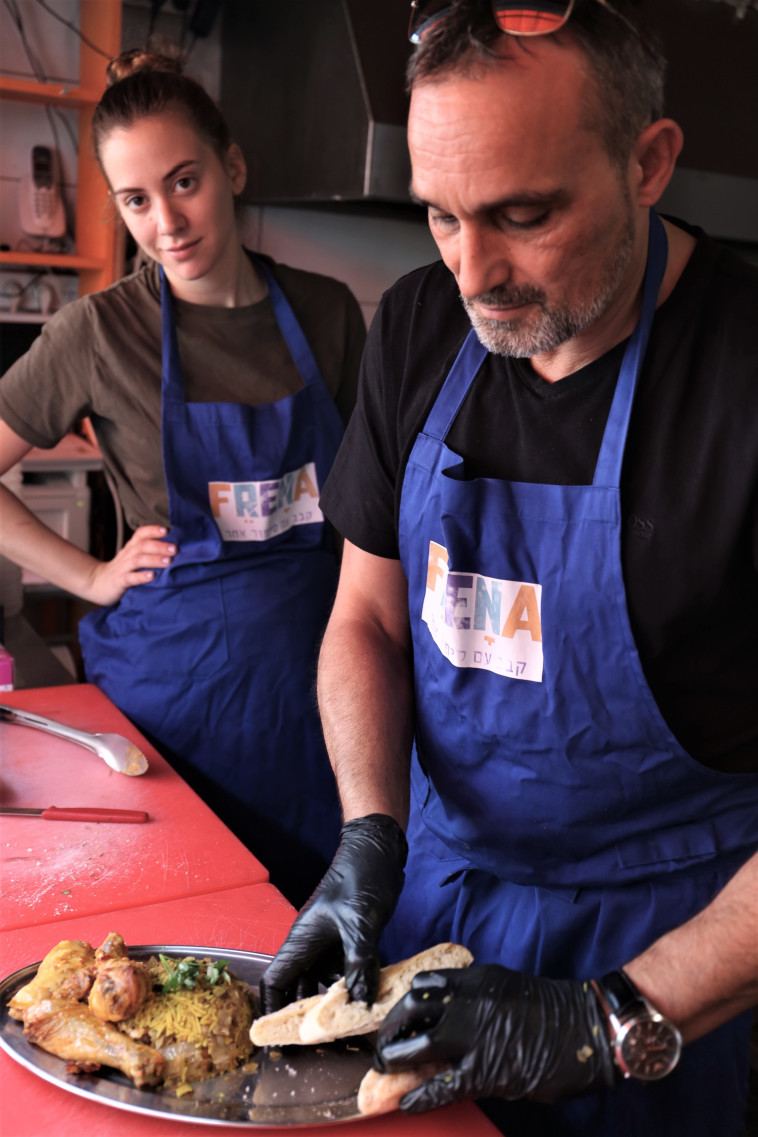 אליהו אלבז וחני סלע. אילן בשור