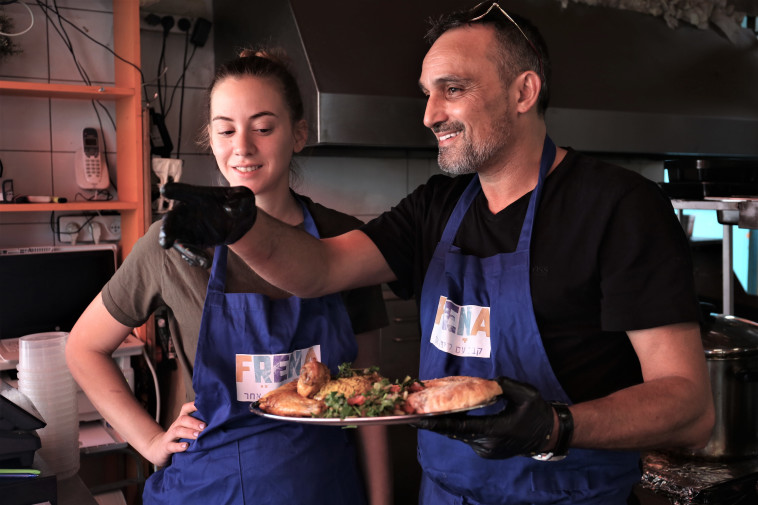 אליהו אלבז וחני סלע. צלם : אילן בשור 