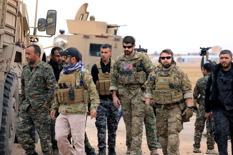 חיילי צבא ארצות הברית בסוריה (צילום: רויטרס)