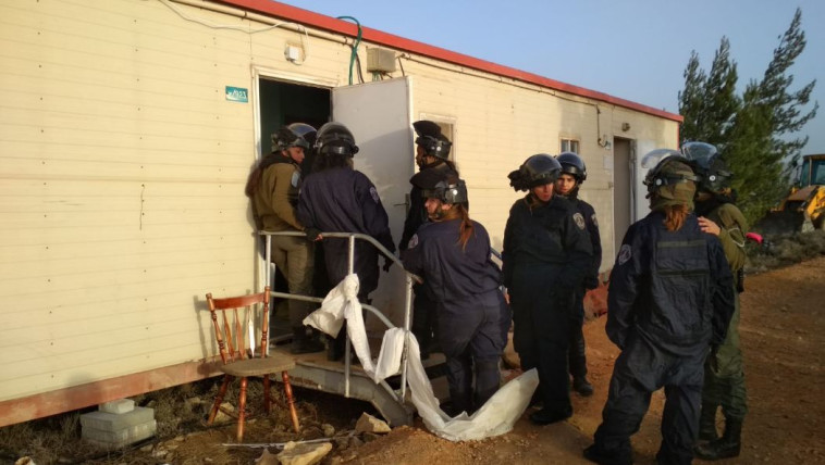 פינוי עמונה. צילום: הודיה סעדיה, TPS