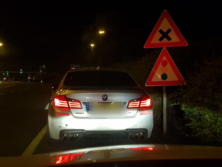 הרכב שנתפס בכביש 6. צילום: דוברות המשטרה