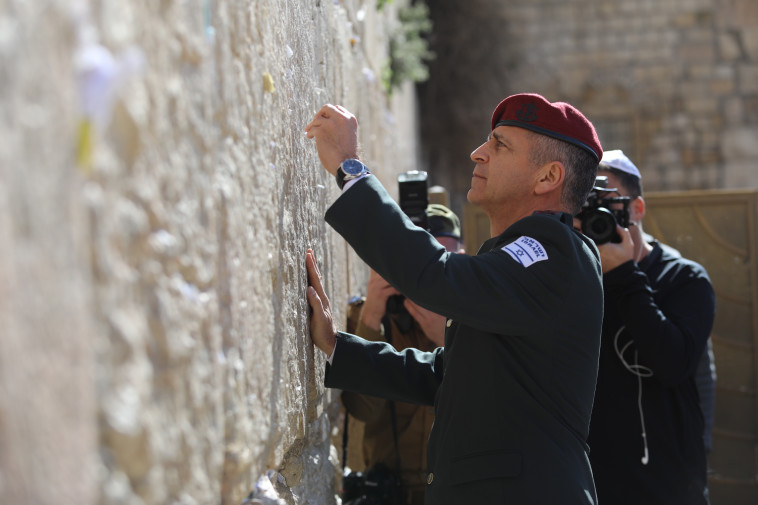 האחריות עברה לידיו. הרמטכ