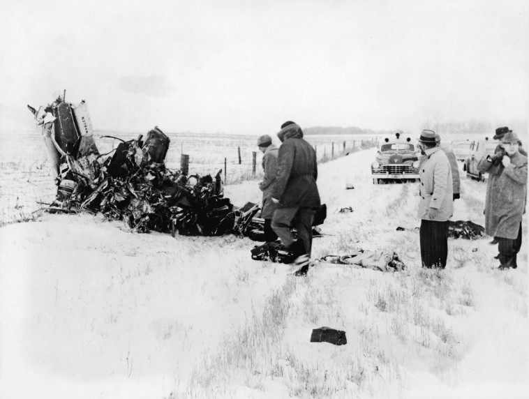 תאונת המטוס בה נהרגו באדי הולי, ריצ'י ואלנס ודה ביג בופר. צלם : Getty images