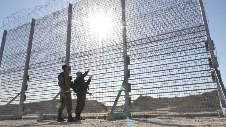 מכשול עילי בגבול עזה (צילום: משרד הביטחון)