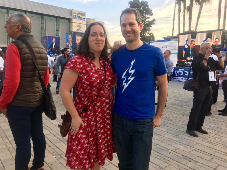 דני ומאיה. צילום: מור שמעוני