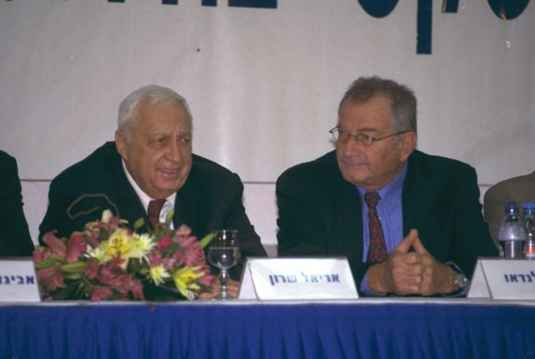 אלי לנדאו ואריאל שרון. צילום: משה מילנר, לע&quot;מ