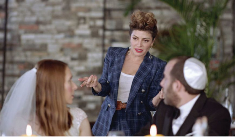 עדי אשכנזי בקמפיין הבורסה לניירות ערך. צילום: יח&quot;צ