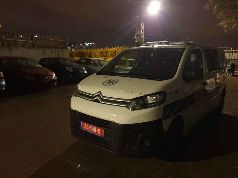 ניידת זיהוי פלילי