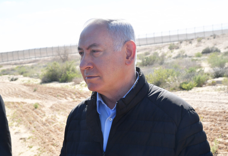 בנימין נתניהו בגבול ישראל-מצרים. קרדיט: חיים הורנשטיין