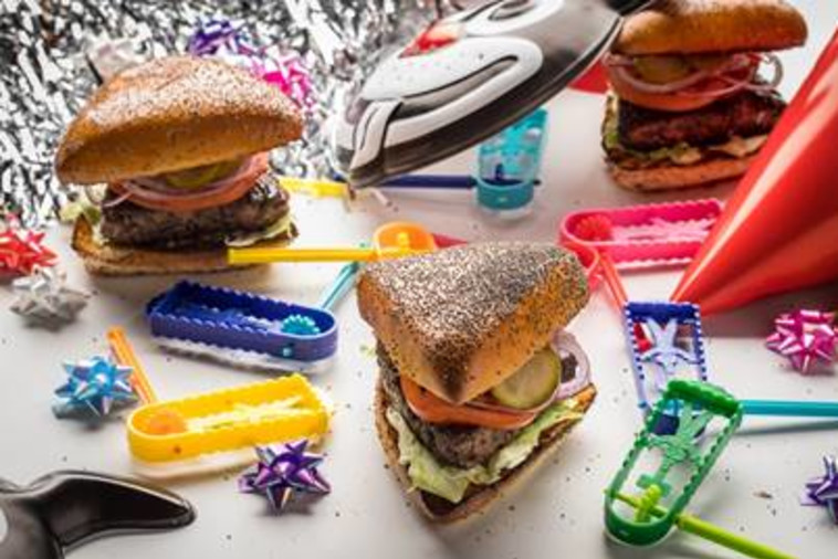 המבורגר אוזן המן של מוזס. צילום: יח&quot;צ