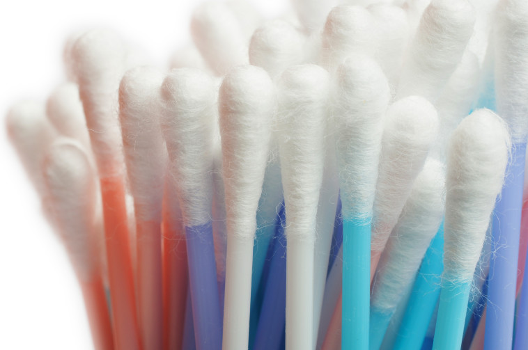 מקלות אוזניים