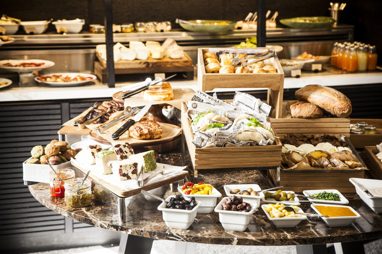 מזנון בוקר בקפה 65, צילום: אפיק גבאי