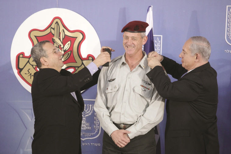 נתניהו, גנץ וברק. הבשילו התנאים. צילום: אביר סולטן, פלאש 90