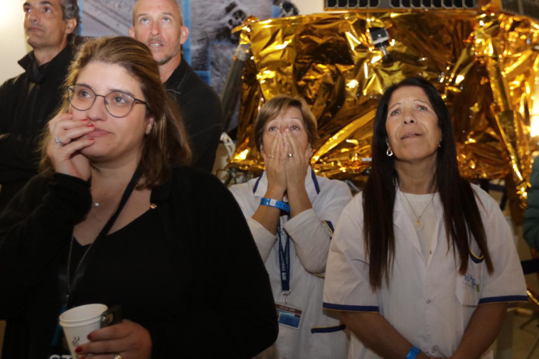 אכזבה לאחר ניסיון הנחיתה הכושל של החללית &quot;בראשית&quot; על הירח. צילום: אלוני מור