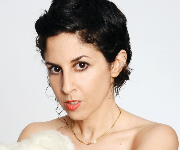 נגה נצר. צלם : לי אורפז 