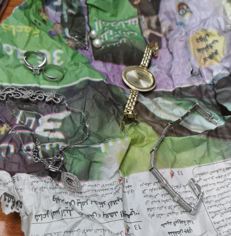 התכשיטים הגנובים. צילום: דוברות המשטרה