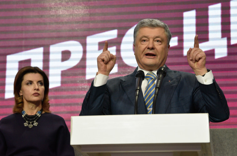 הנשיא המובס פורושנקו. יקבל תפקיד בממשלה החדשה? צילום: AFP