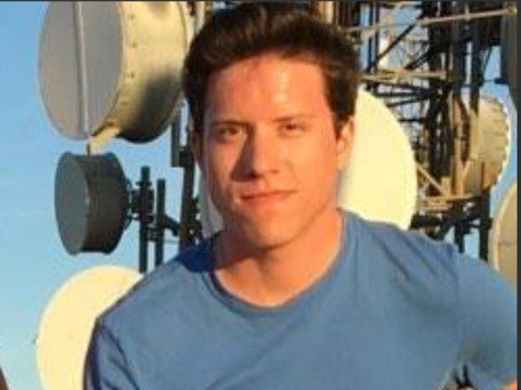 לא נעצר בזמן. ג'ון ארנסט