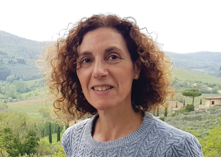 בתיה שמעוני. צלם : פרטי 