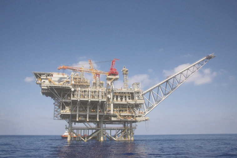 אסדת הקידוח לווייתן. הגדלת התפוקה צפויה להביא ללחץ נוסף לייסוף השקל. צילום: מרק ישראל סלם