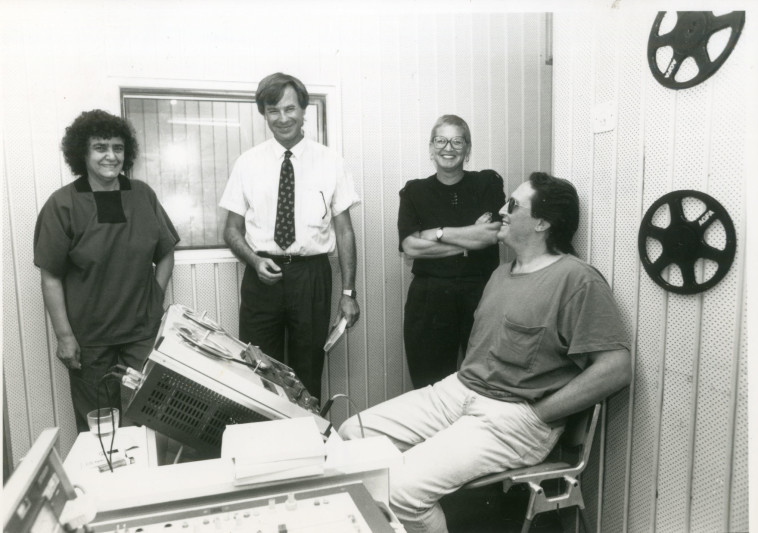 אלדר עם דן כנר ואלי ישראלי. צילום: ראובן קסטרו