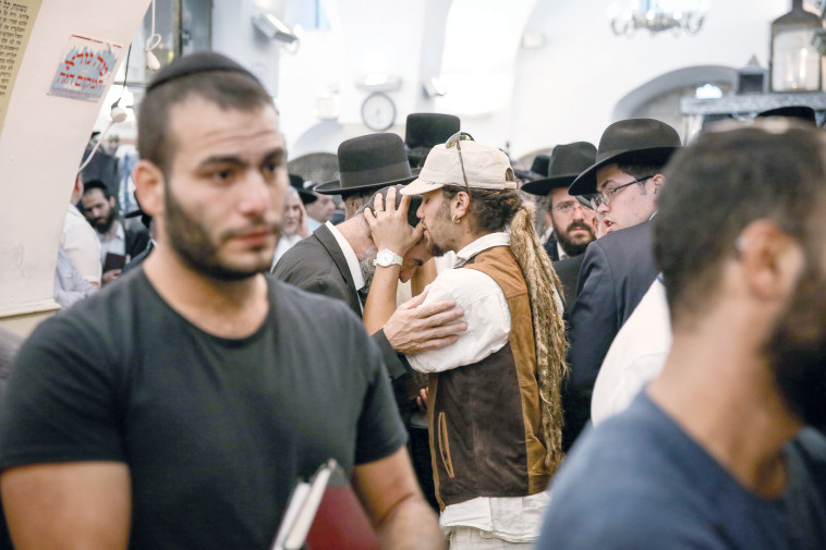 הילולת ל&quot;ג בעומר במירון. קרדיט: דוד כהן, פלאש 90 