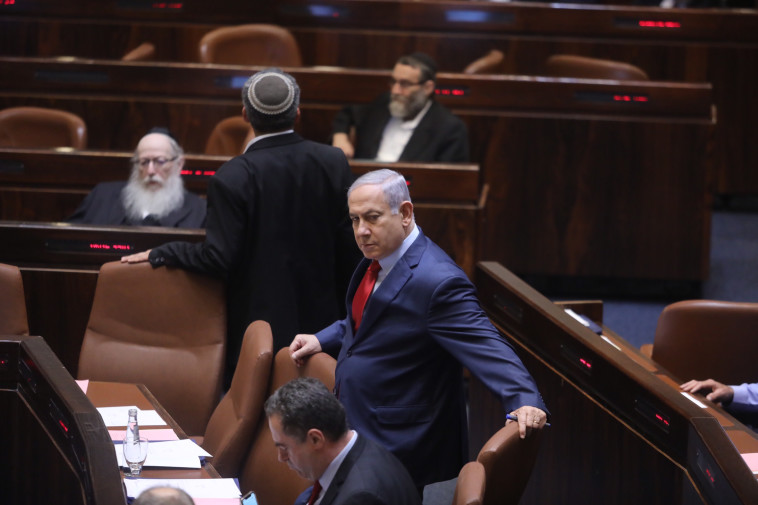 נתניהו אמש במליאה. צילום: מרק ישראל סלם