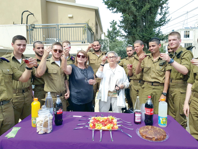 נחמה ריבלין ב&quot;בית קובי&quot; צילום: יח&quot;צ