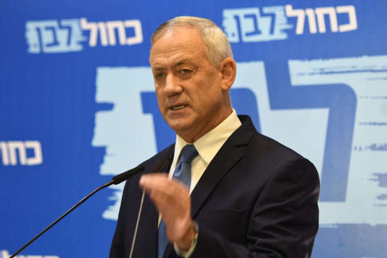 לא הזמין אף דובר רוסית. בני גנץ. צילום: אבשלום ששוני